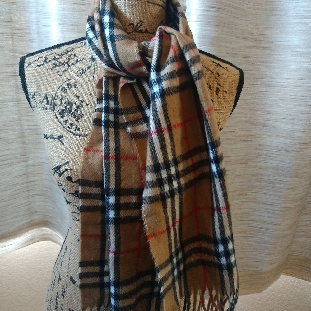 Burberrys Scarf